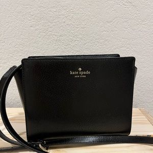 Kate spade black small satchel in great condition